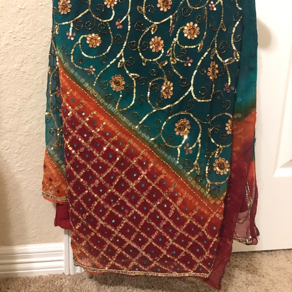 Dresses & Skirts - Indian bandhani saree